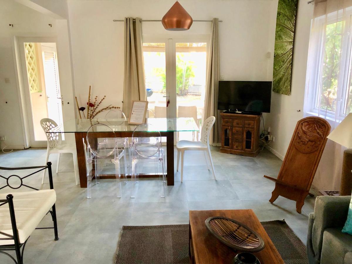 Beachfront Villa In A Beautiful And Secured Complex Flic en Flac Екстер'єр фото