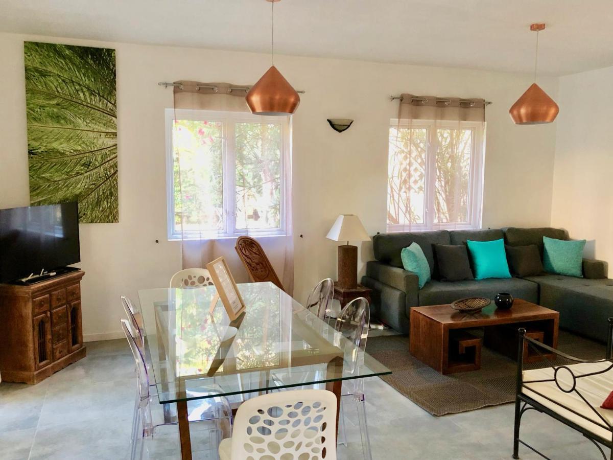 Beachfront Villa In A Beautiful And Secured Complex Flic en Flac Екстер'єр фото