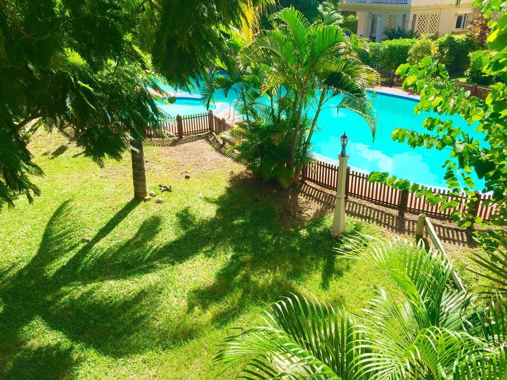 Beachfront Villa In A Beautiful And Secured Complex Flic en Flac Екстер'єр фото